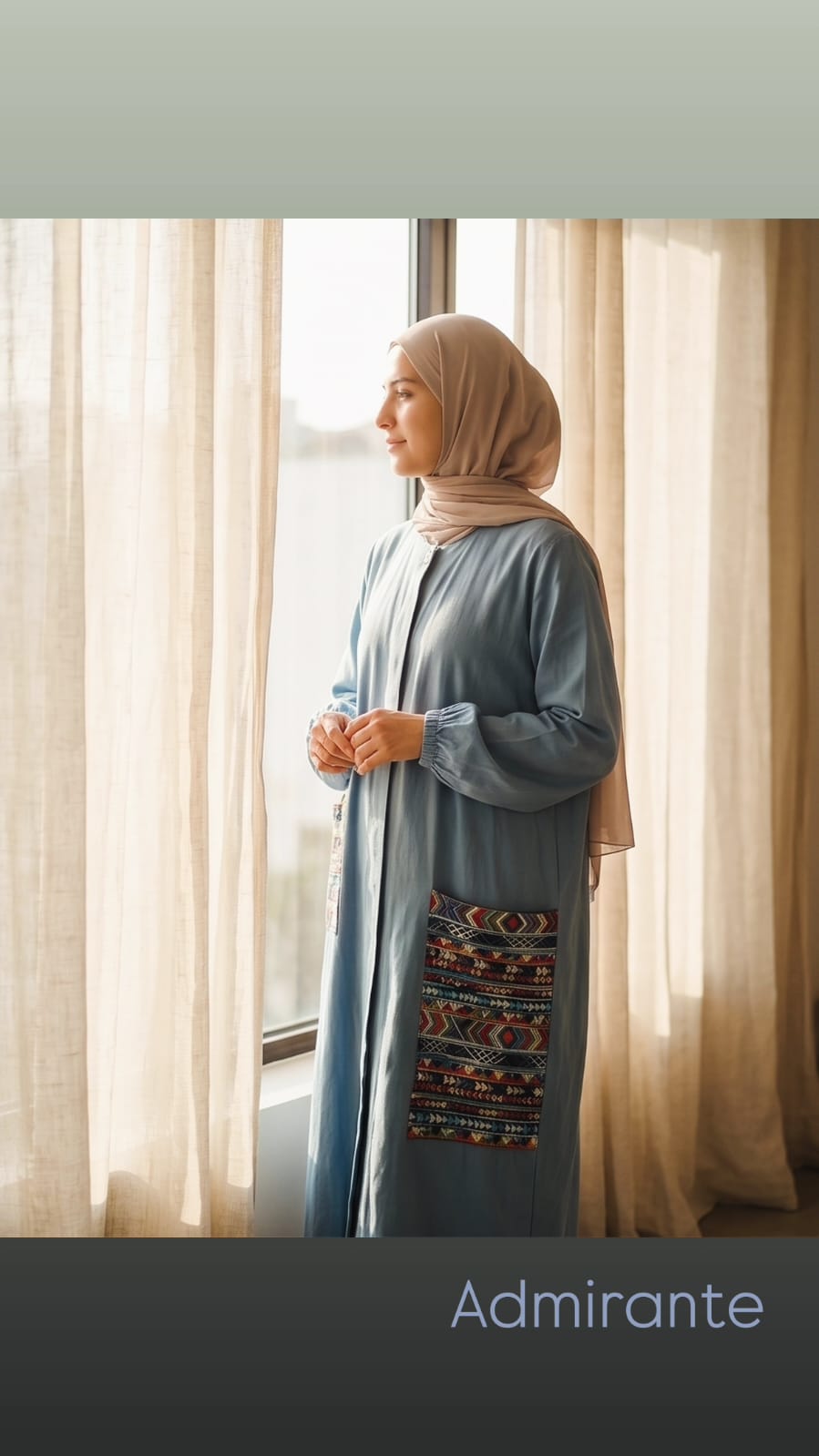 Robe longue bleue avec détails artisanaux –  Collection BORDAH